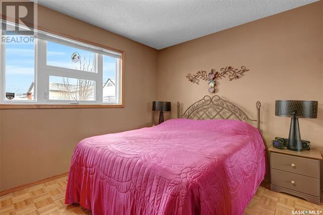 14 Catherwood Crescent, House detached with 3 bedrooms, 3 bathrooms and null parking in Regina SK | Image 16