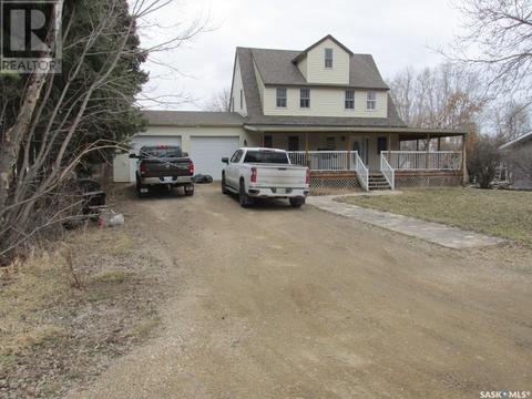 514 Parkdale Street, House detached with 5 bedrooms, 4 bathrooms and null parking in Carrot River SK | Card Image