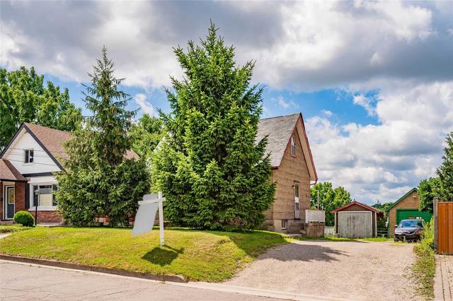 38 Hardy St, House detached with 3 bedrooms, 1 bathrooms and 4 parking in Guelph ON | Image 23