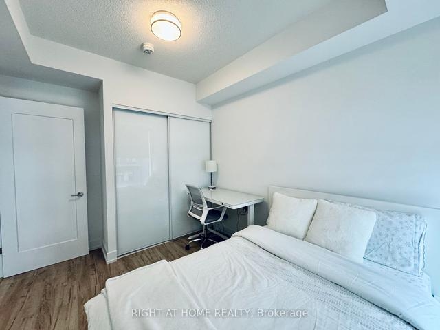 355 - 25 Adra Grado Way, Condo with 2 bedrooms, 2 bathrooms and 0 parking in Toronto ON | Image 5