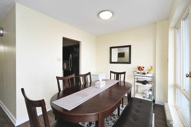 719 - 39 Kimbercroft Crt, Condo with 3 bedrooms, 2 bathrooms and 1 parking in Toronto ON | Image 5