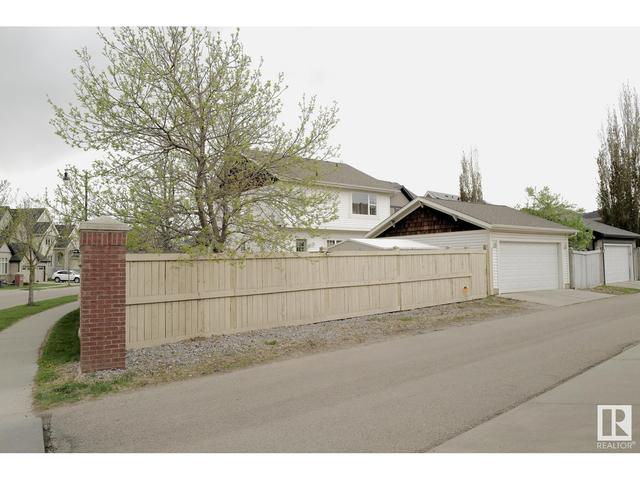 1402 Cyprus Wy Nw, House detached with 3 bedrooms, 2 bathrooms and null parking in Edmonton AB | Image 49