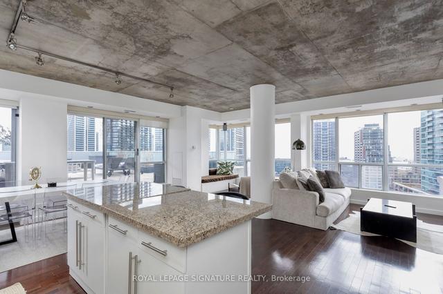 lph18 - 1 Shaw St, Condo with 2 bedrooms, 2 bathrooms and 1 parking in Toronto ON | Image 26