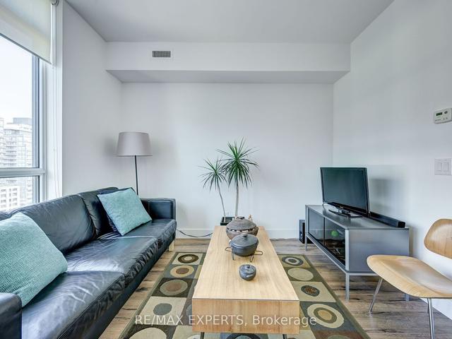 1309 - 39 Sherbourne St, Condo with 1 bedrooms, 1 bathrooms and 0 parking in Toronto ON | Image 6