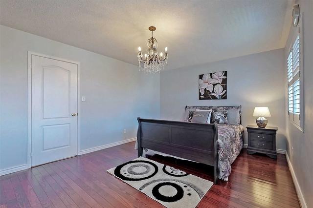 6 Howlett Cres, House detached with 4 bedrooms, 4 bathrooms and 4 parking in Ajax ON | Image 14