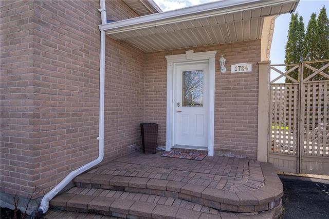 1724 Cumberland Street, House detached with 4 bedrooms, 2 bathrooms and 4 parking in Cornwall ON | Image 2