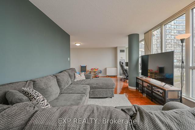 201 - 5 Rowntree Rd, Condo with 2 bedrooms, 2 bathrooms and 1 parking in Toronto ON | Image 2