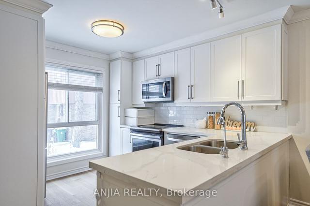32 Thorny Vineway, Townhouse with 3 bedrooms, 3 bathrooms and 1 parking in Toronto ON | Image 40