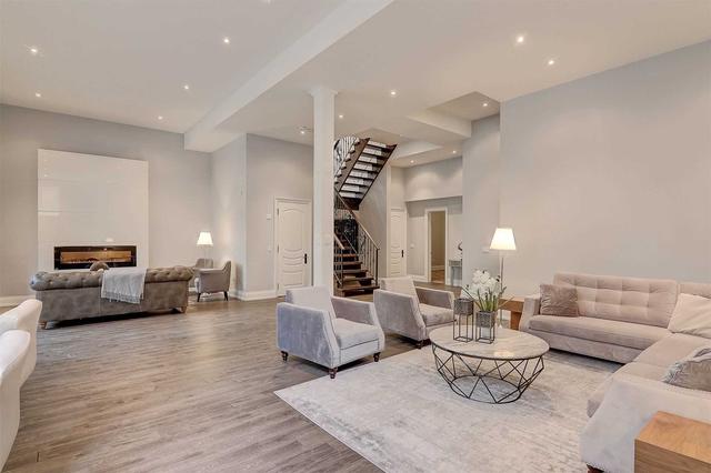 62 Yorkview Dr, House detached with 4 bedrooms, 6 bathrooms and 8 parking in Toronto ON | Image 30