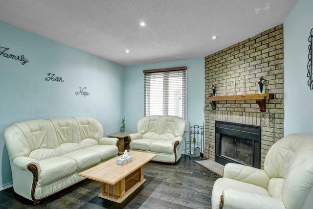 128 Atkins Circ, House detached with 3 bedrooms, 4 bathrooms and 3 parking in Brampton ON | Image 36
