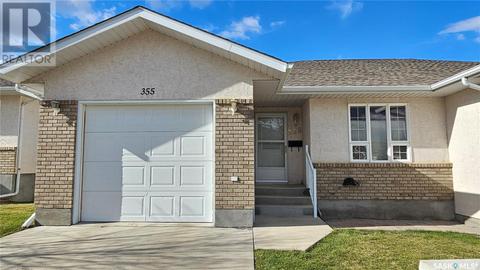 355 - 165 Robert Street W, House semidetached with 3 bedrooms, 3 bathrooms and null parking in Swift Current SK | Card Image