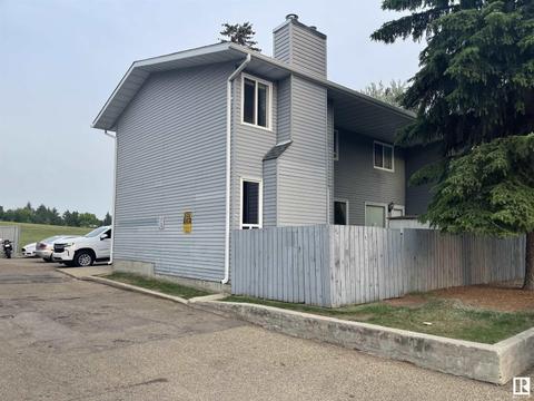 13 - 1415 62 St Nw, House attached with 4 bedrooms, 2 bathrooms and 1 parking in Edmonton AB | Card Image