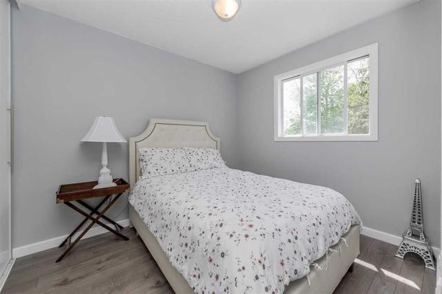 77 D'ambrosio Dr, House semidetached with 3 bedrooms, 2 bathrooms and 3 parking in Barrie ON | Image 6