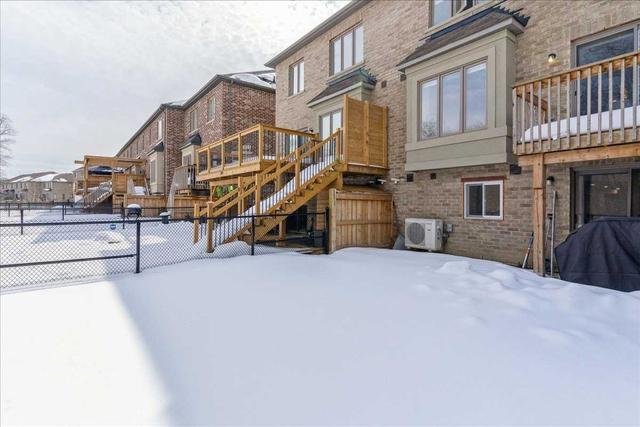45 Oliana Way, House attached with 3 bedrooms, 4 bathrooms and 2 parking in Brampton ON | Image 30