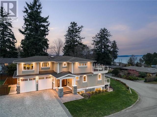 4924 Winterburn Pl, House detached with 8 bedrooms, 6 bathrooms and 5 parking in Saanich BC | Image 6