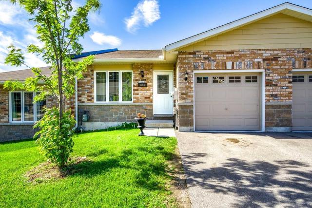 823 Jane Blvd, Townhouse with 2 bedrooms, 2 bathrooms and 1 parking in Midland ON | Image 1