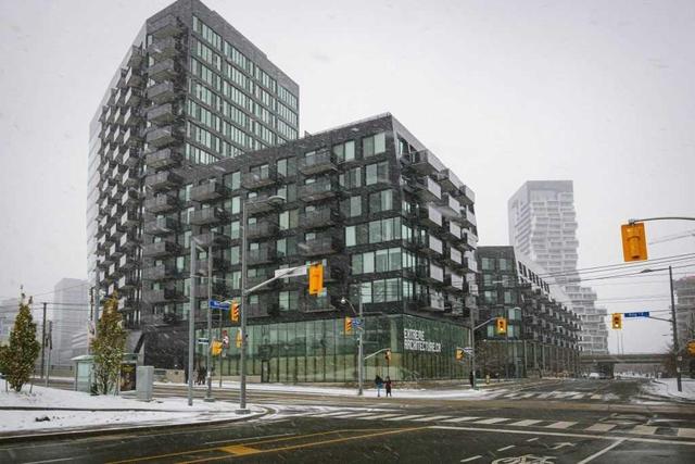 422 - 51 Trolley Cres, Condo with 1 bedrooms, 1 bathrooms and null parking in Toronto ON | Image 1