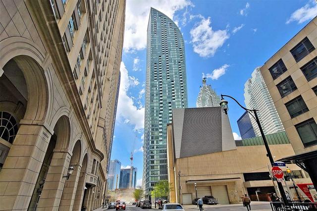 1407 - 8 The Esplande Ave, Condo with 1 bedrooms, 1 bathrooms and 0 parking in Toronto ON | Image 1