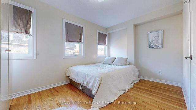 126b Finch Ave W, House attached with 3 bedrooms, 3 bathrooms and 2 parking in Toronto ON | Image 5