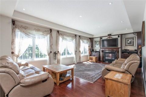 154 Shadow Falls Dr, House detached with 4 bedrooms, 4 bathrooms and 2 parking in Richmond Hill ON | Image 11