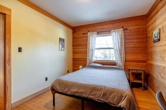 9115 Main Street, House detached with 3 bedrooms, 2 bathrooms and 3 parking in East Kootenay B BC | Image 16