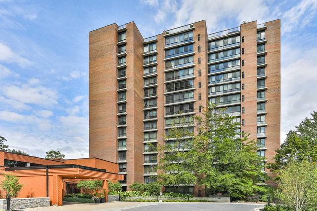1703 - 1400 Dixie Rd, Condo with 2 bedrooms, 2 bathrooms and 1 parking in Mississauga ON | Image 1