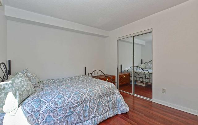 41 Sufi Cres, House attached with 3 bedrooms, 4 bathrooms and 3 parking in Toronto ON | Image 21