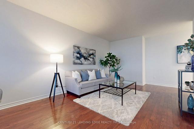 1005 - 2245 Eglinton Ave E, Condo with 2 bedrooms, 1 bathrooms and 1 parking in Toronto ON | Image 2