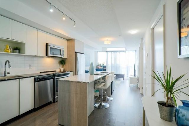 2606 - 9 Valhalla Inn Rd, Condo with 1 bedrooms, 1 bathrooms and 1 parking in Toronto ON | Image 9