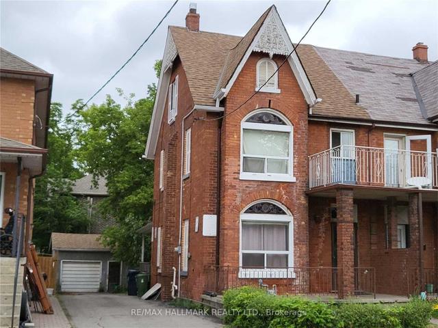 16 Church St, House semidetached with 4 bedrooms, 2 bathrooms and 4 parking in Toronto ON | Image 1