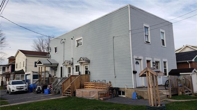 401 Sixth Street & 3rd Unit On 605 Gloucester St N Street, House other with 0 bedrooms, 0 bathrooms and 3 parking in Cornwall ON | Image 1