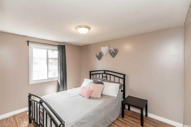 11 - 57 Hansen Rd, Townhouse with 3 bedrooms, 2 bathrooms and 1 parking in Brampton ON | Image 8