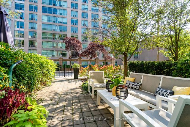 114 - 77 Mcmurrich St, Townhouse with 2 bedrooms, 3 bathrooms and 2 parking in Toronto ON | Image 24