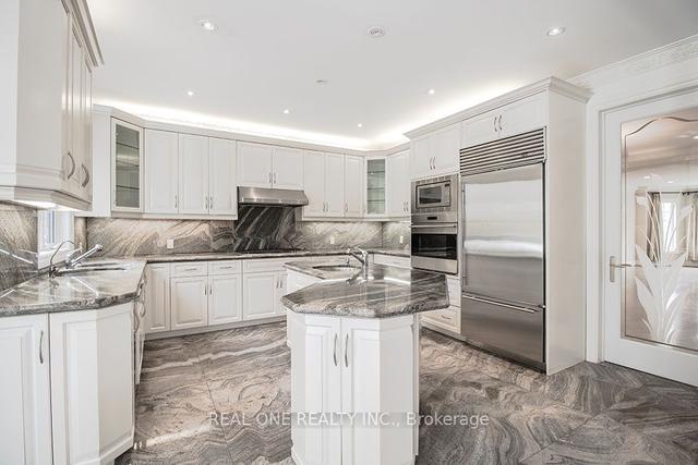 50 Yorkminster Rd, House detached with 5 bedrooms, 8 bathrooms and 9 parking in Toronto ON | Image 4