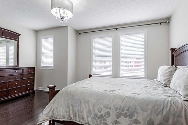 17 - 10 Porter Ave W, House attached with 3 bedrooms, 3 bathrooms and 2 parking in Vaughan ON | Image 8