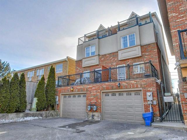 523b Royal York Rd, House attached with 3 bedrooms, 4 bathrooms and 2 parking in Toronto ON | Image 27