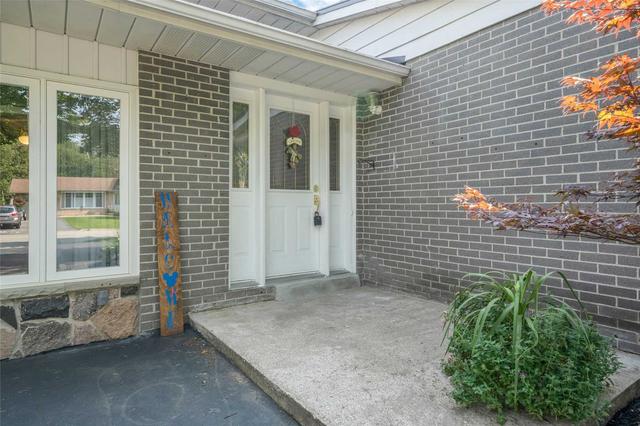 157 Elmore Dr, House detached with 3 bedrooms, 2 bathrooms and 5 parking in Halton Hills ON | Image 23