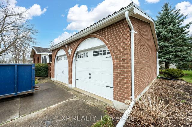 296 Hastings St, House detached with 4 bedrooms, 2 bathrooms and 9 parking in North Middlesex ON | Image 28