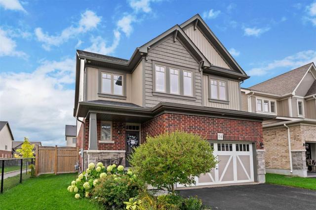 54 Wardlaw Ave, House detached with 4 bedrooms, 3 bathrooms and 4 parking in Orangeville ON | Image 2