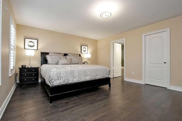 52 Hayfield Cres, House detached with 4 bedrooms, 4 bathrooms and 4 parking in Richmond Hill ON | Image 9