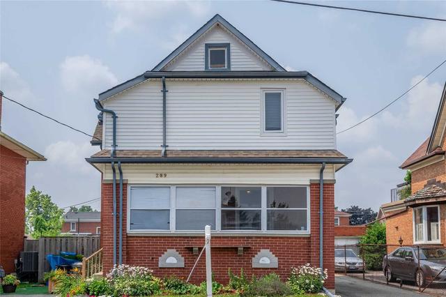 289 Ahrens St W, House detached with 4 bedrooms, 2 bathrooms and 6 parking in Kitchener ON | Image 1