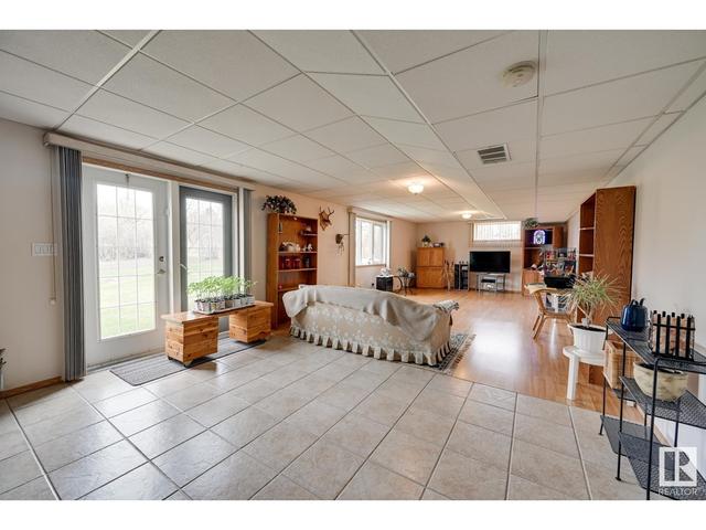 22249 Hwy 16, House detached with 4 bedrooms, 3 bathrooms and null parking in Strathcona County AB | Image 30