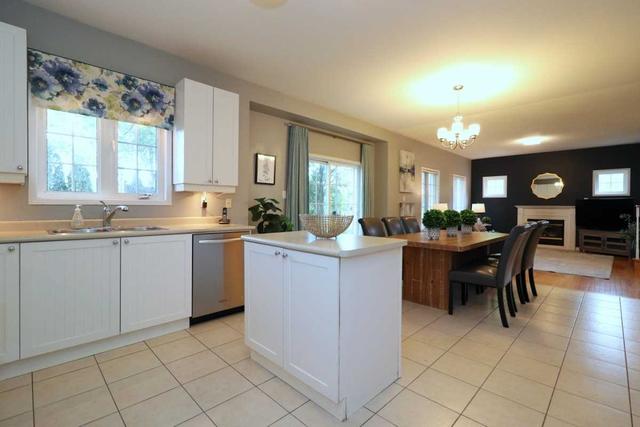 16 Montebello Cres, House detached with 4 bedrooms, 4 bathrooms and 4 parking in Ajax ON | Image 9