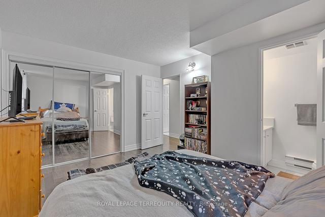 1105 - 4 Lisa St, Condo with 3 bedrooms, 2 bathrooms and 1 parking in Brampton ON | Image 13