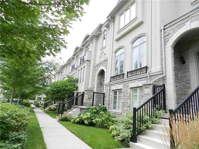42 - 4135 Shipp Dr, Townhouse with 4 bedrooms, 4 bathrooms and 5 parking in Mississauga ON | Image 1