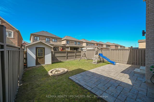 4 Lightcatcher Circ, House detached with 4 bedrooms, 4 bathrooms and 5 parking in Brampton ON | Image 32