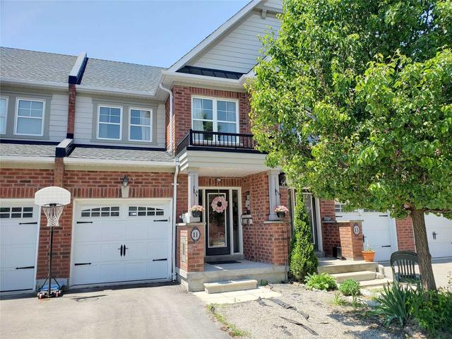 11 Eastwind Dr, House attached with 3 bedrooms, 3 bathrooms and 2 parking in Whitchurch Stouffville ON | Image 1
