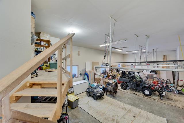 81 Ravencrest Drive, House detached with 5 bedrooms, 3 bathrooms and 10 parking in Foothills County AB | Image 37