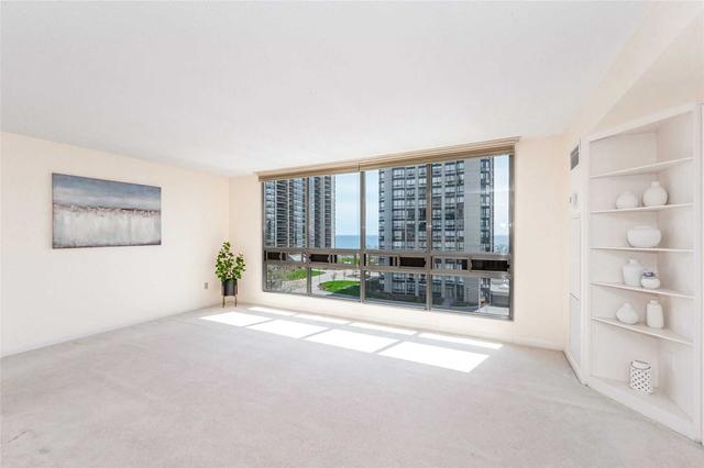 601 - 2185 Marine Dr, Condo with 2 bedrooms, 2 bathrooms and 1 parking in Oakville ON | Image 2