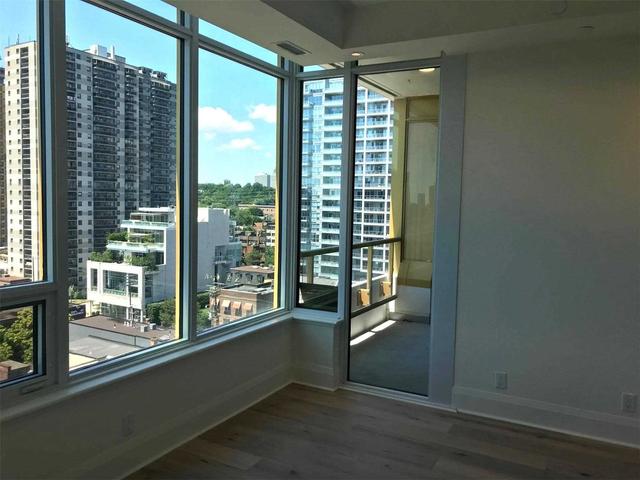 901 - 151 Avenue Rd, Condo with 2 bedrooms, 2 bathrooms and 1 parking in Toronto ON | Image 2